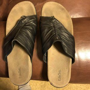 Taos Black sandal